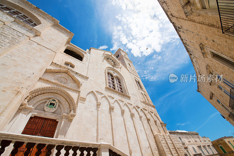 Giovinazzo Santa Maria Assunta大教堂(巴里，阿普利亚)。意大利南部。